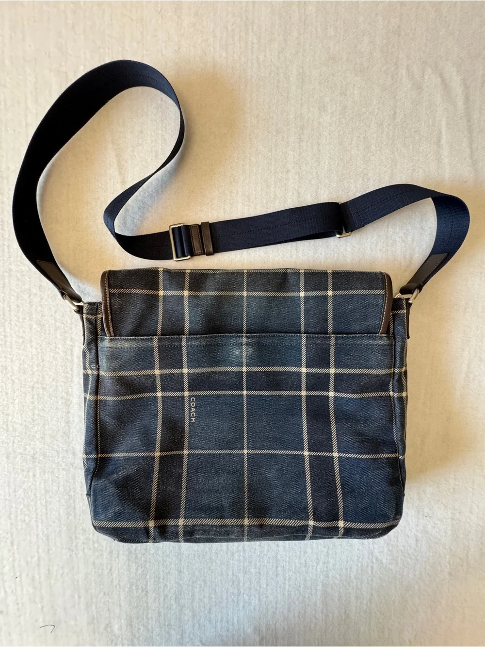 Coach classic messenger